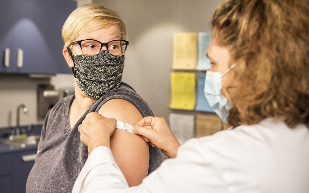 Photo Vaccine distribution