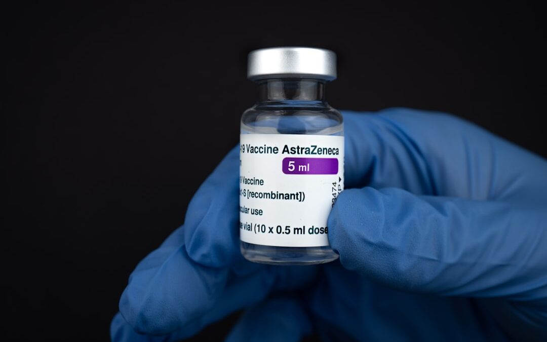 Photo Vaccine vial