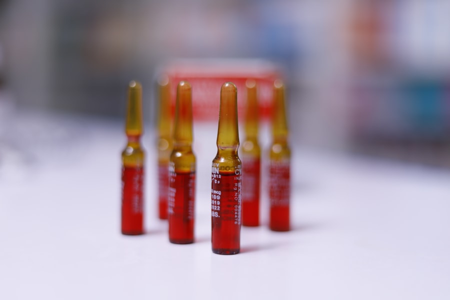A nitrofurantoin antibiotikum hatásai és alkalmazása A nitrofurantoin antibiotikum használata kiemelkedően fontos szerepet játszik a húgyúti fertőzések kezelésében és megelőzésében. Az antibiotikum hatékonysága és gyors hatása miatt sok beteg számára jelent megoldást nyújt ezekre a gyakori problémákra. A gyógyszer előnyei közé tartozik az alacsony rezisztencia kialakulásának kockázata is, ami különösen fontos egy olyan világban, ahol az antibiotikum-rezisztencia egyre nagyobb problémát jelent.