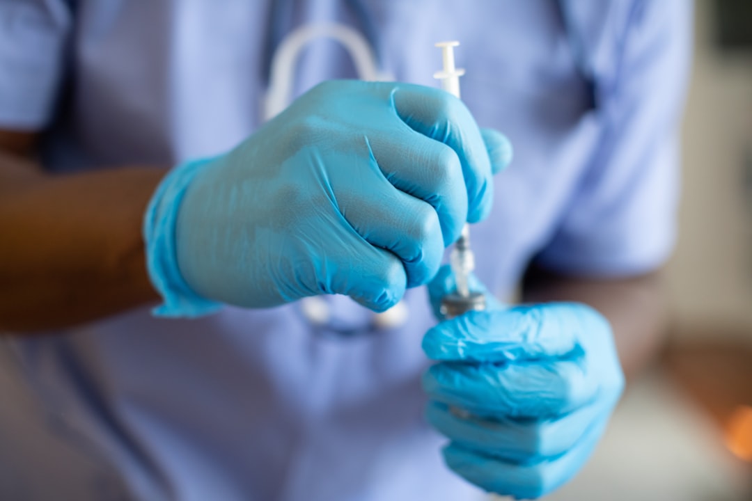 Photo Injection needle