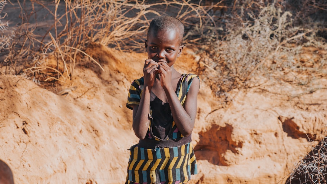 Photo Child using nasal spray