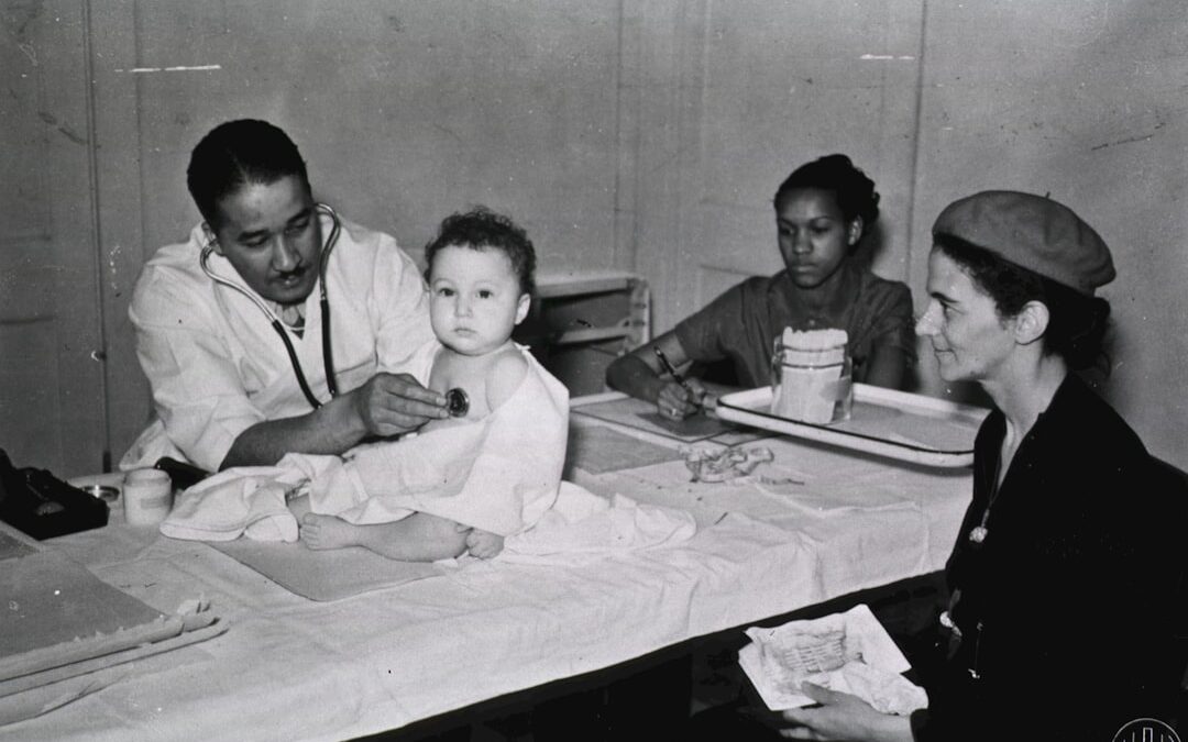 Photo Child with doctor