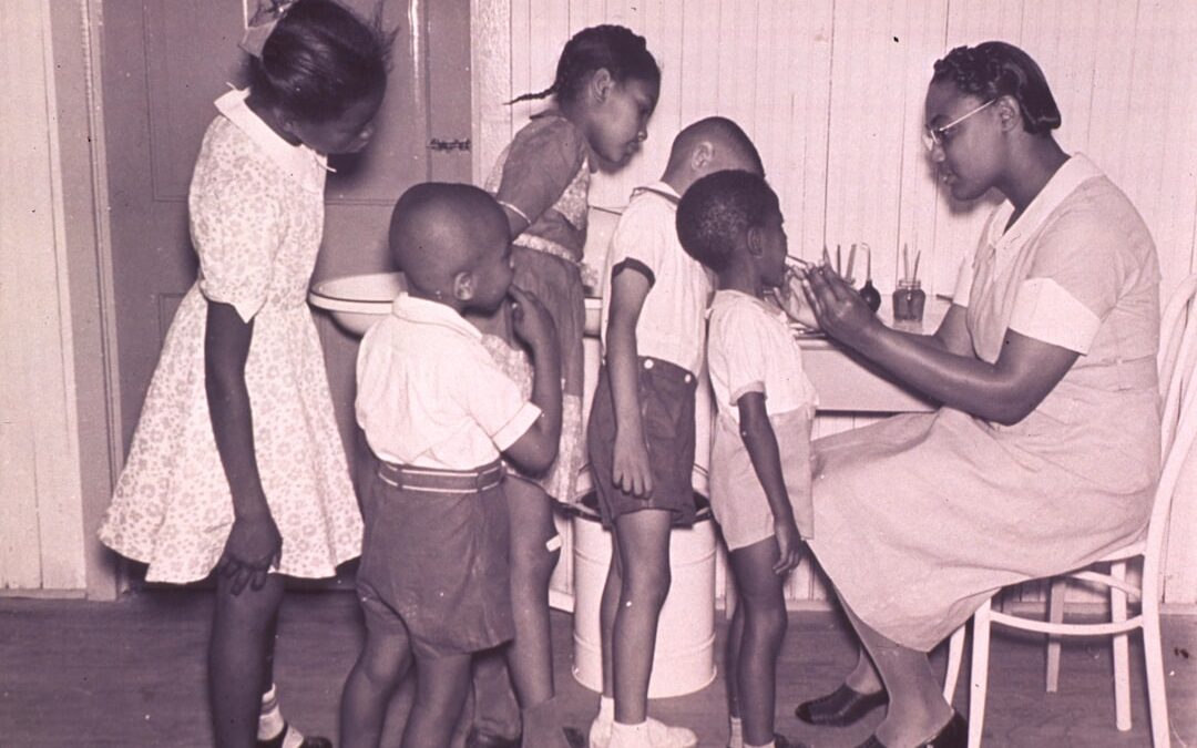 Photo Child receiving chemotherapy