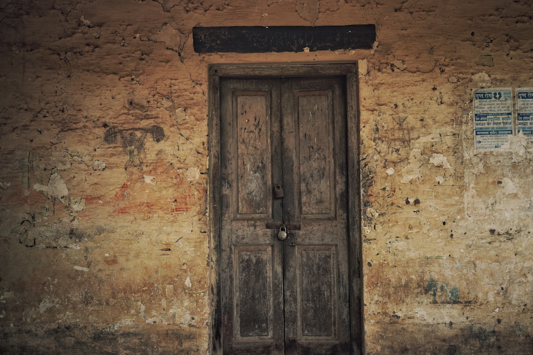 Photo Closed doors