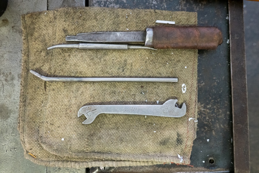 Photo "Joint fracture tools"