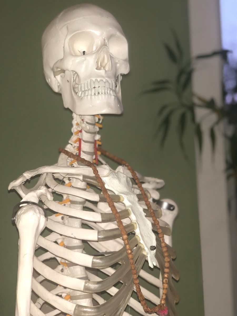 Photo "Symptoms of costoclavicular syndrome"