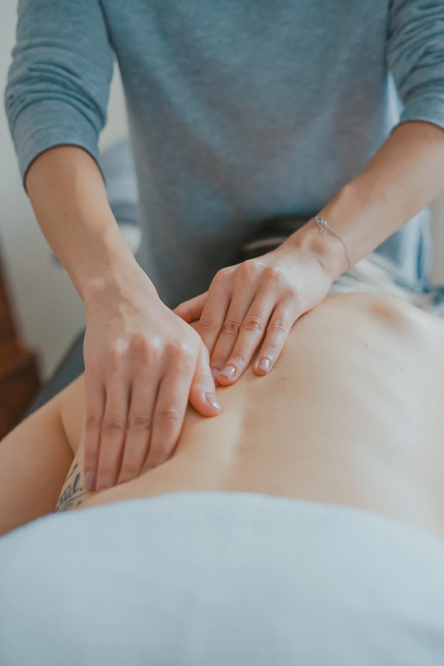 Photo "Lower back pain massage techniques"