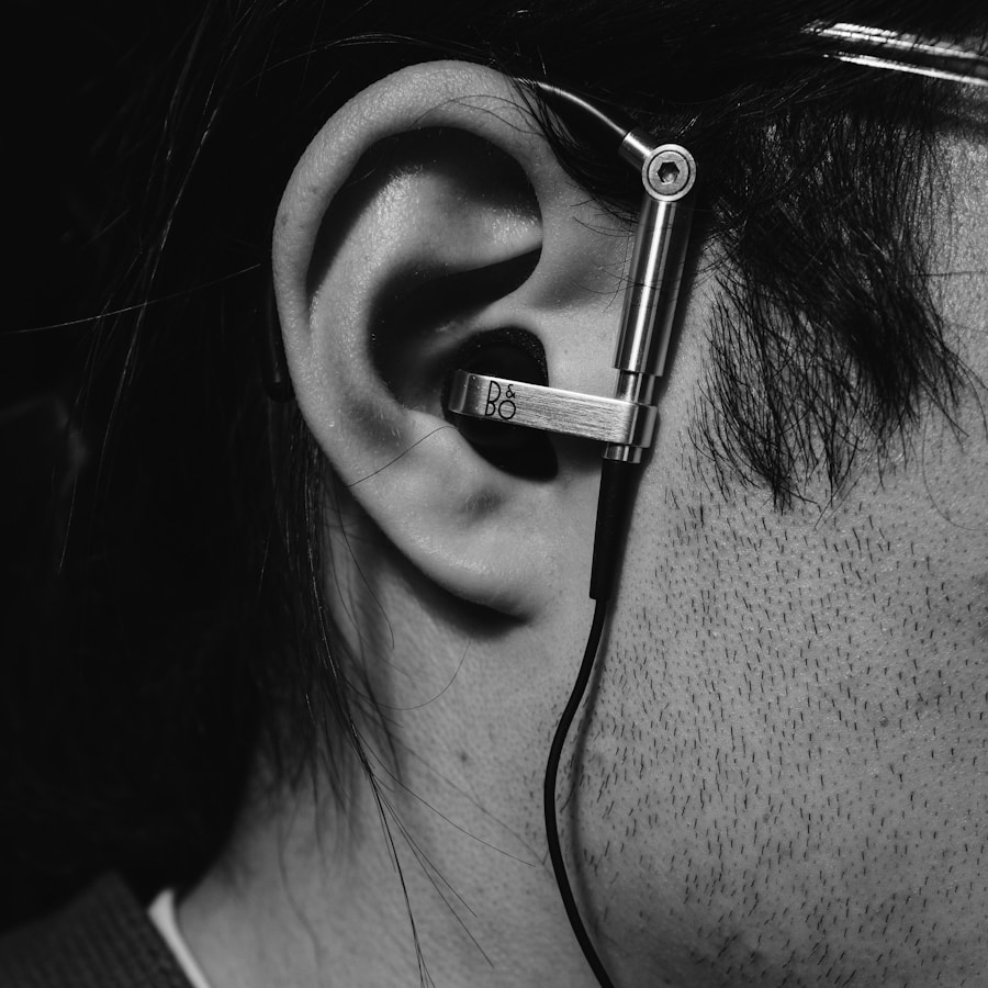 Photo "temporary hearing tinnitus"