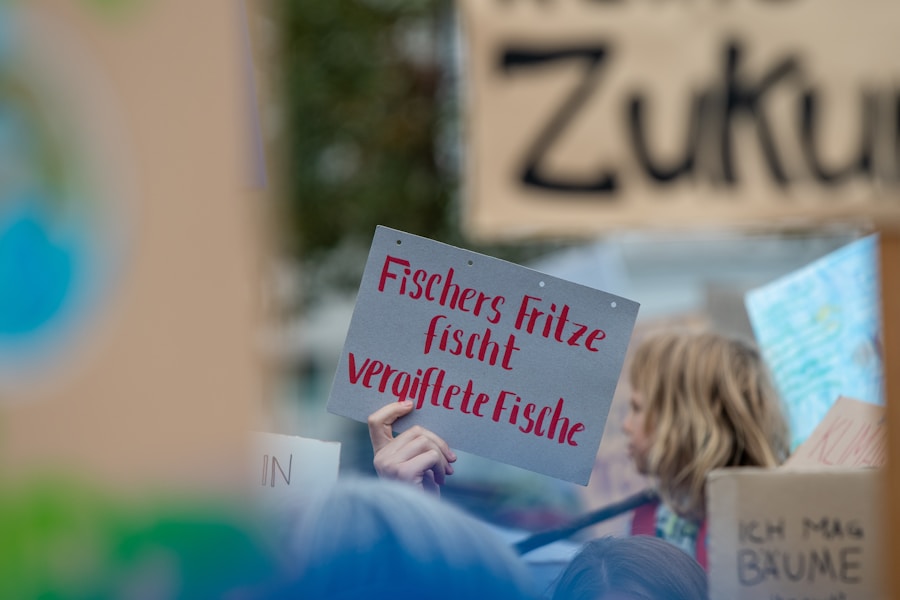 Photo The word "fülzugás" does not have a direct translation in English It is a Hungarian term that can be related to a sensation or sound, often described as "ear ringing" or "tinnitus"