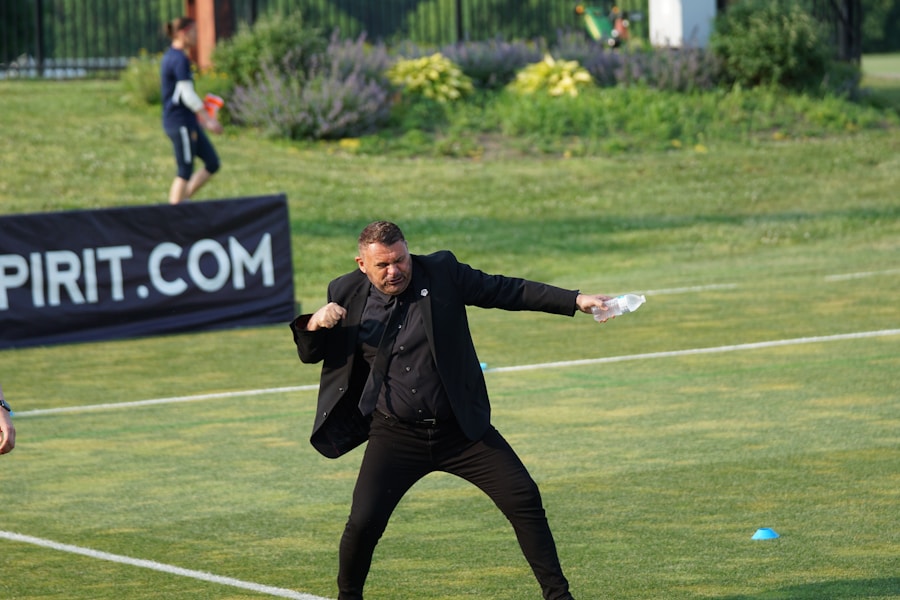 Photo "Buzzing management"
