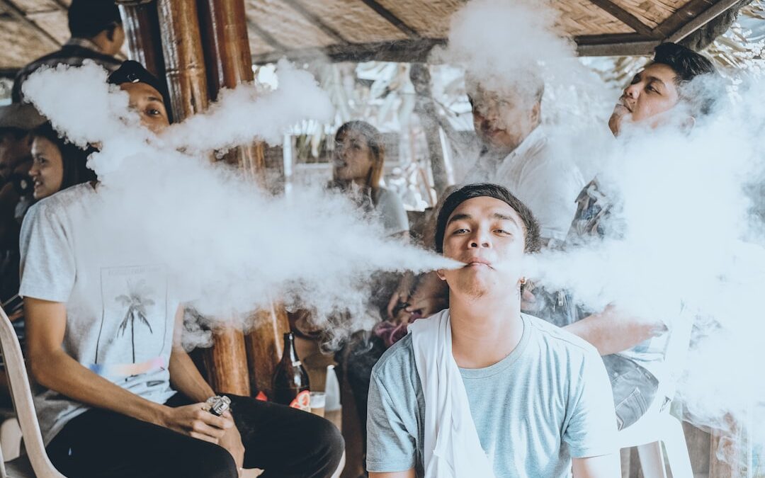 Photo Cigarette smoking