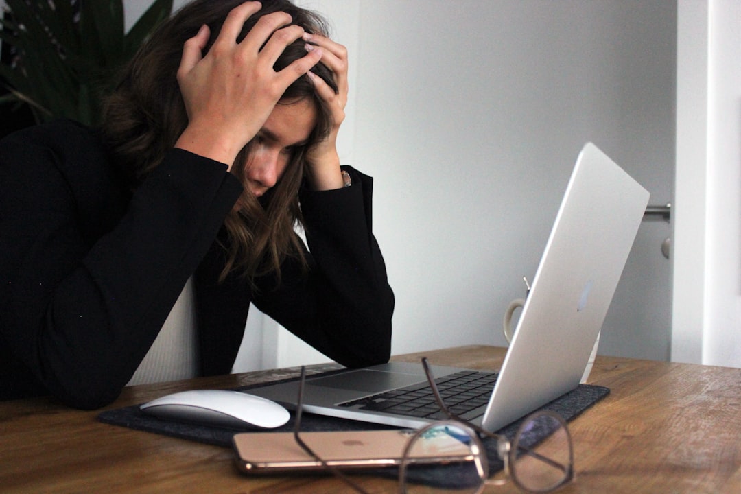 Photo Overwhelmed person