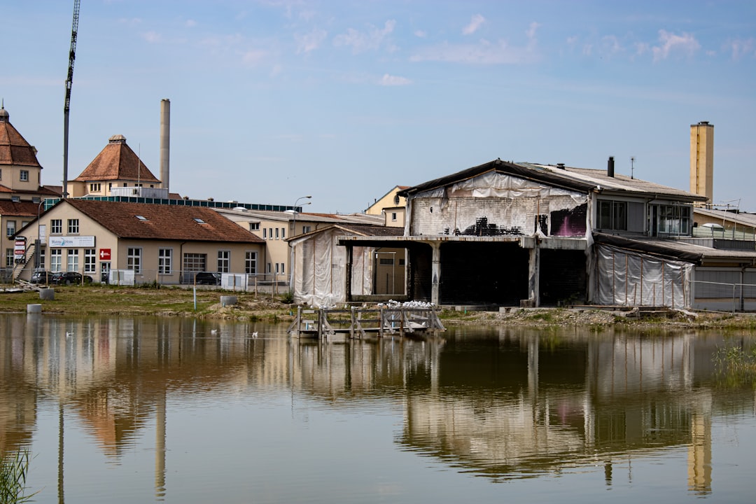 Photo Collapsed warehouse
