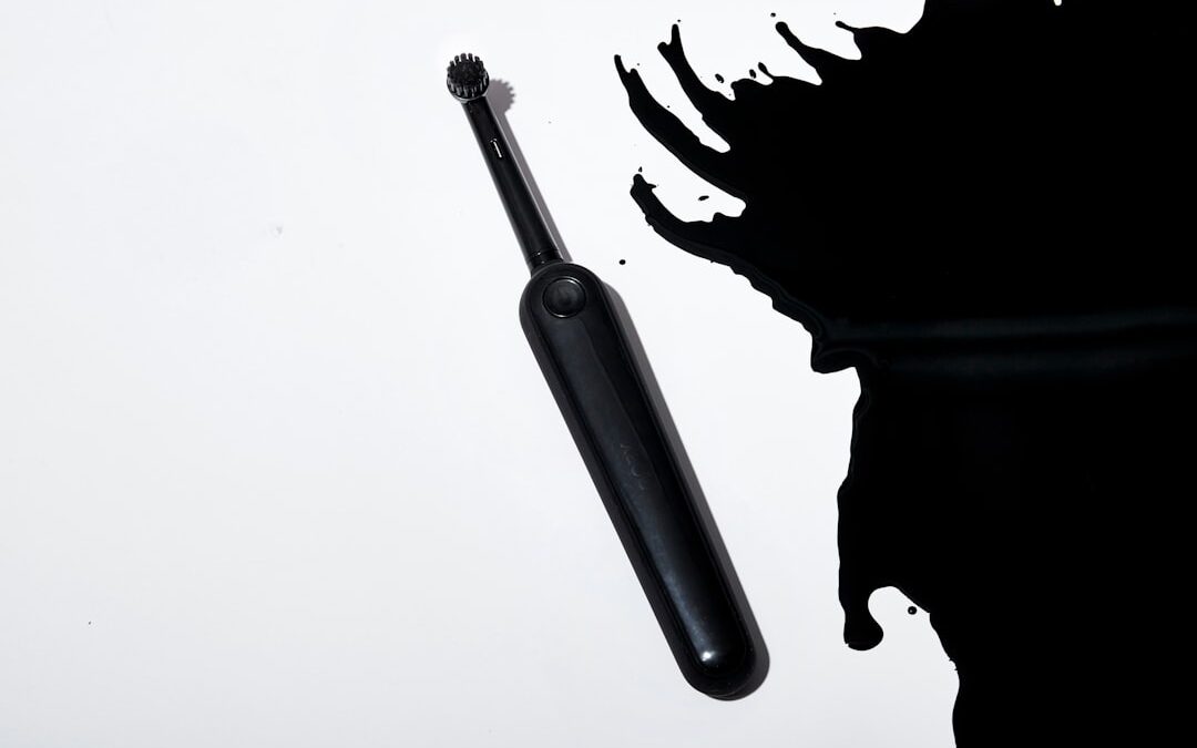 Photo Toothbrush and floss