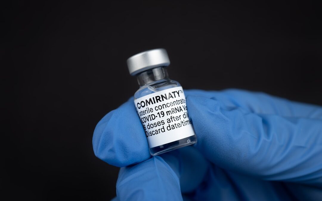 Photo Vaccine vial