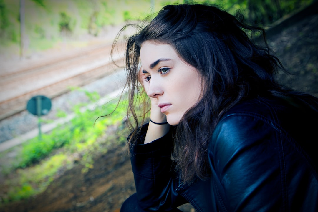 Photo Stressed woman