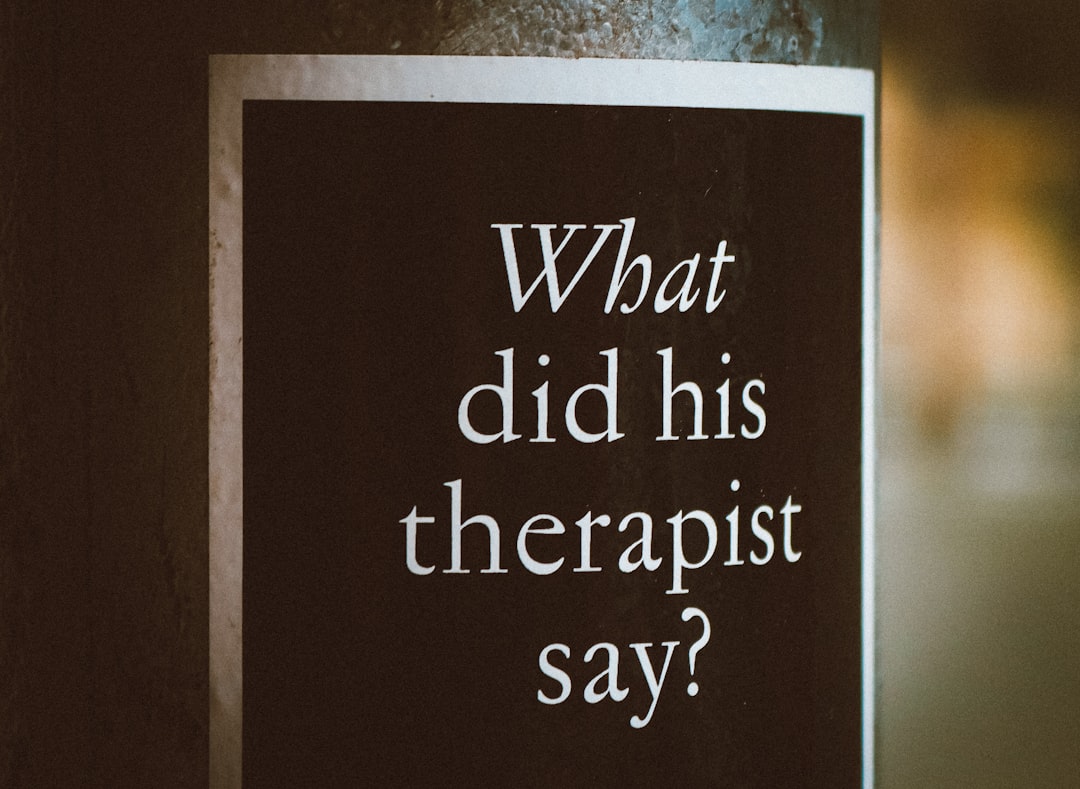 Photo Therapist talking