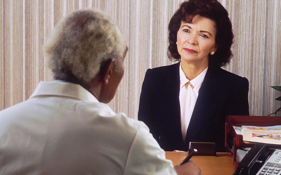 Photo Therapist and client