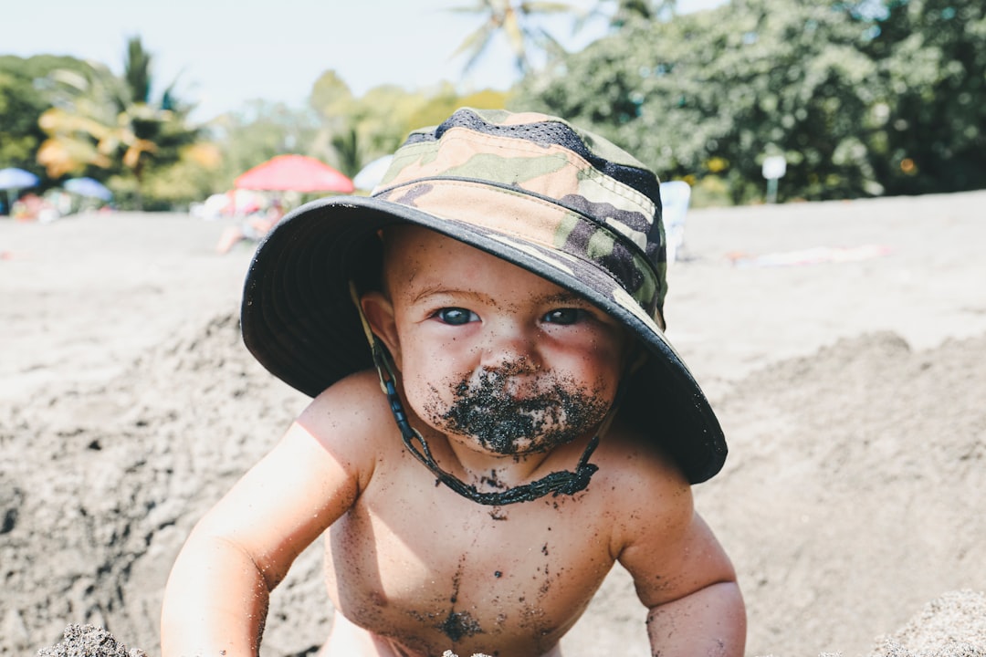 Photo Sunburned child
