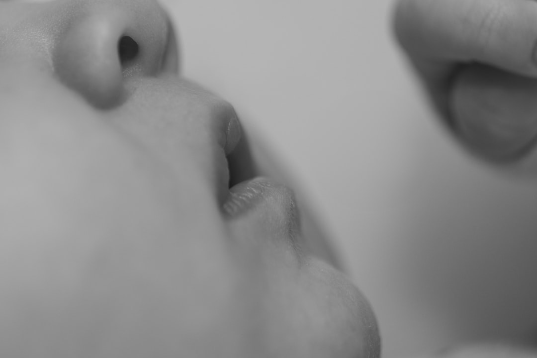 Photo Throat irritation