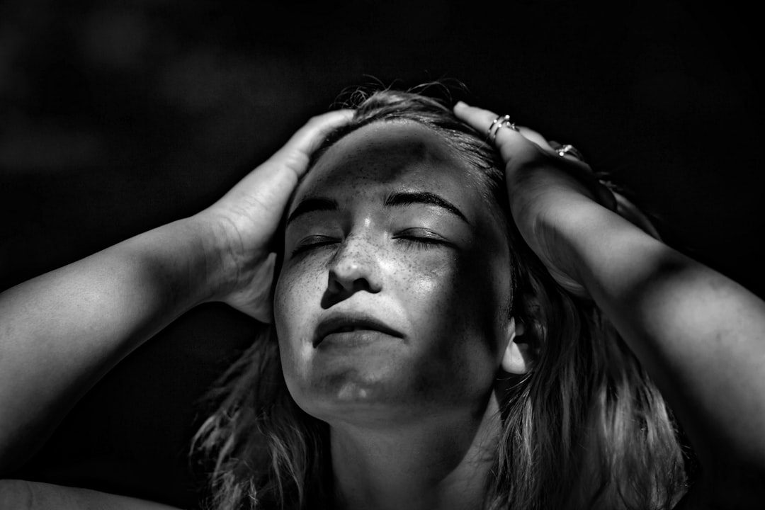 Photo Stressed woman