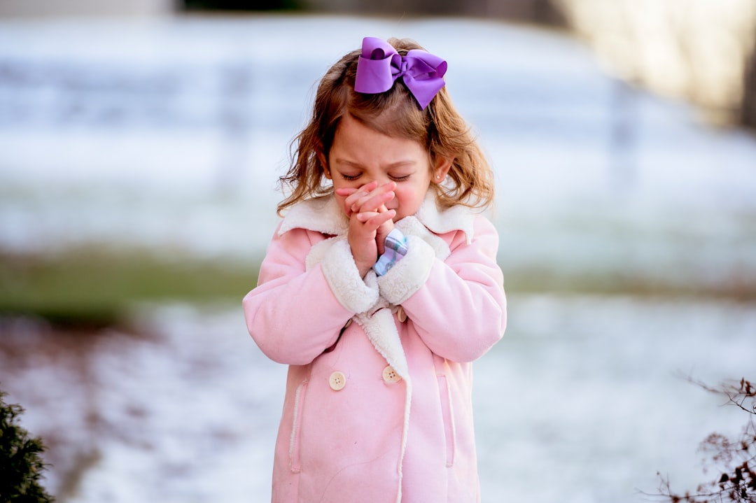 Photo Child coughing