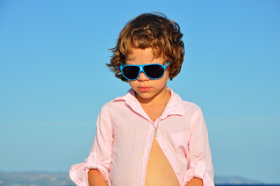 Photo Sunburned child