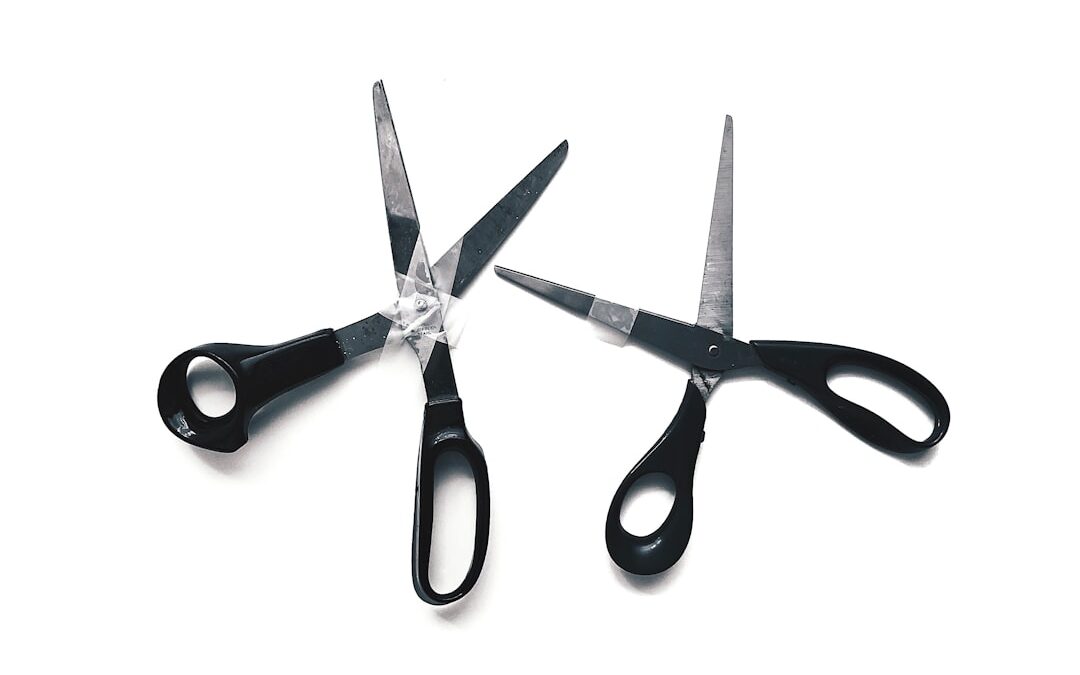 Photo Surgical scissors