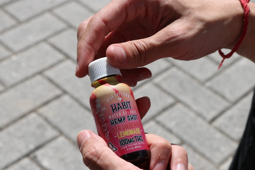 Photo Pain relief spray