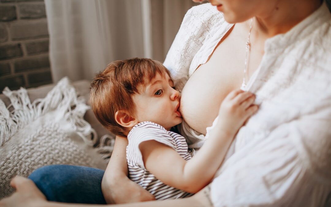 Photo Breastfeeding mother