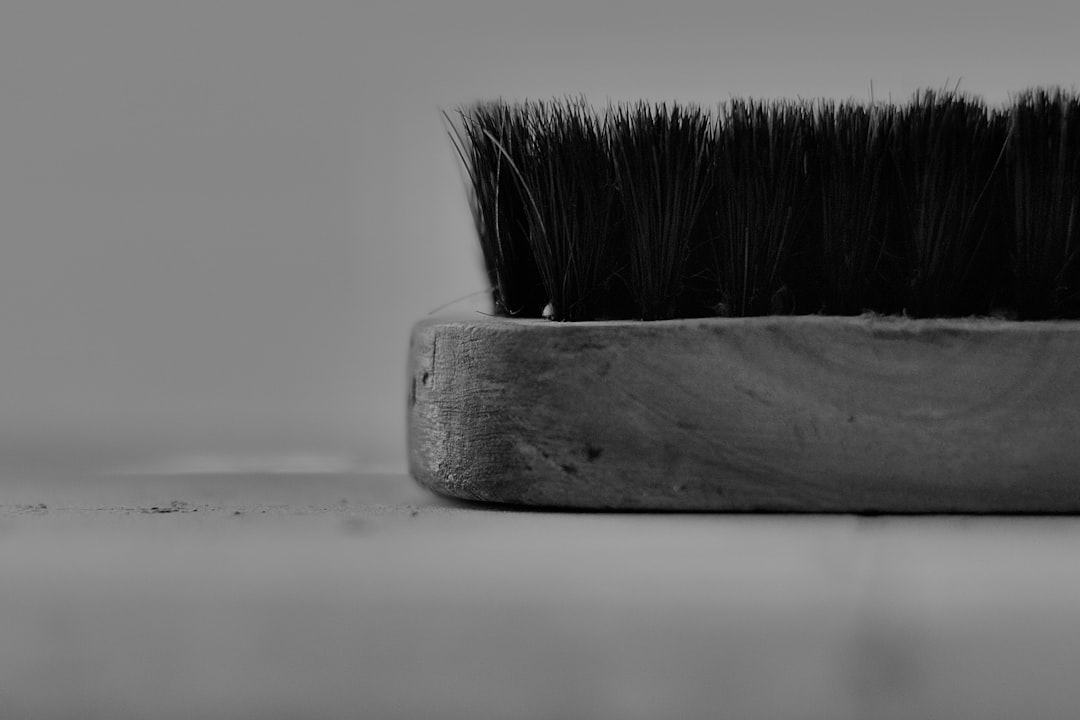 Photo Wart removal brush