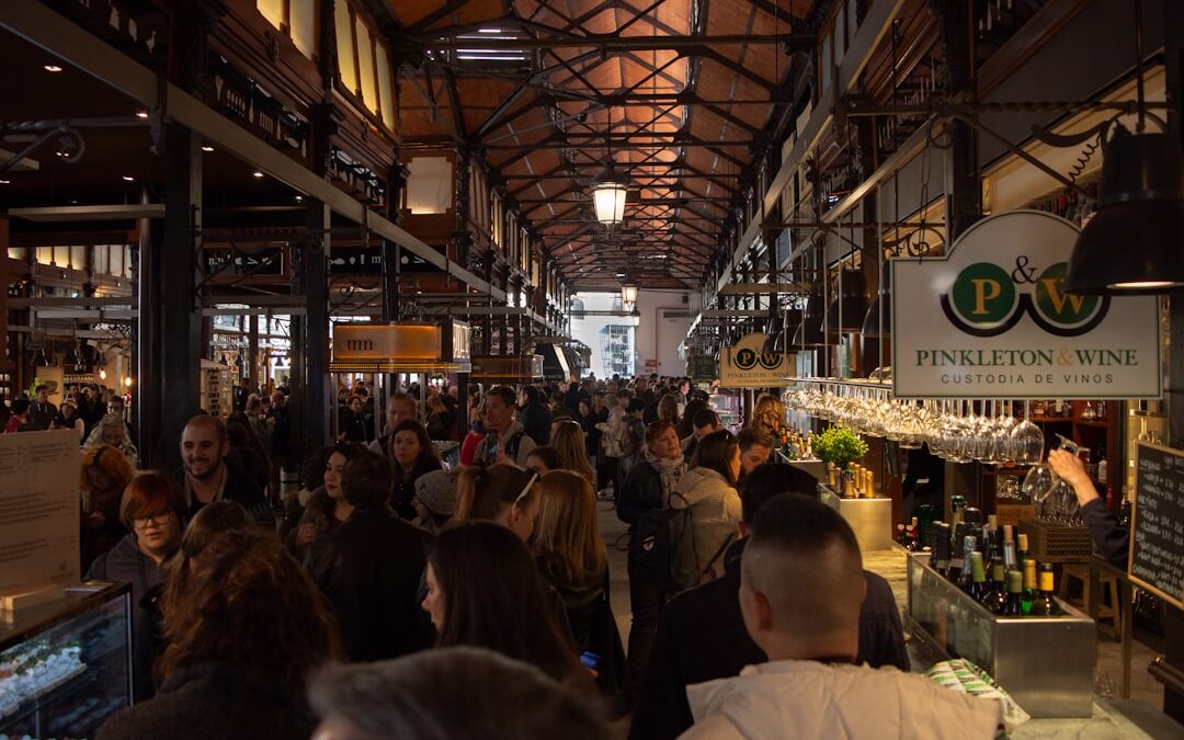 Photo Bustling market