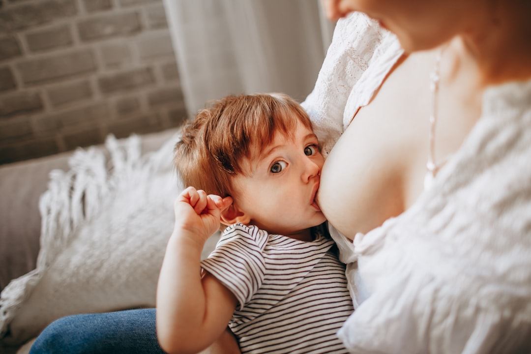 Photo reflux breastfeeding