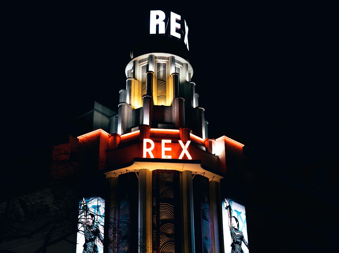 Photo d&eacute;v&eacute;ny torna reflux