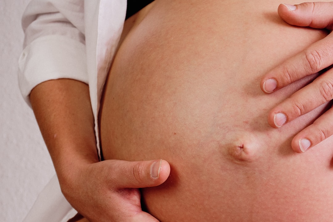 Photo early pregnancy symptoms