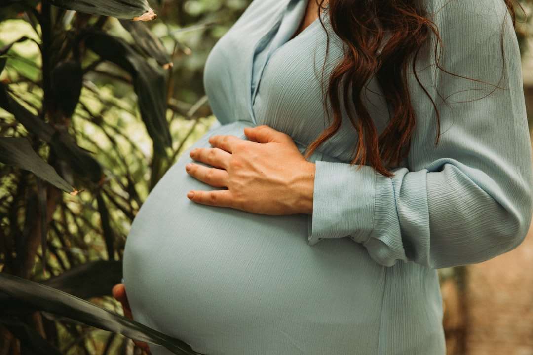 Photo pregnancy and pain relief