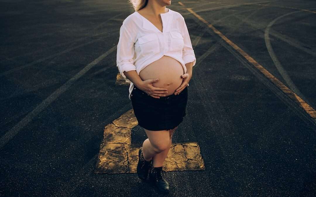 Photo pregnancy and maternity belly wrap