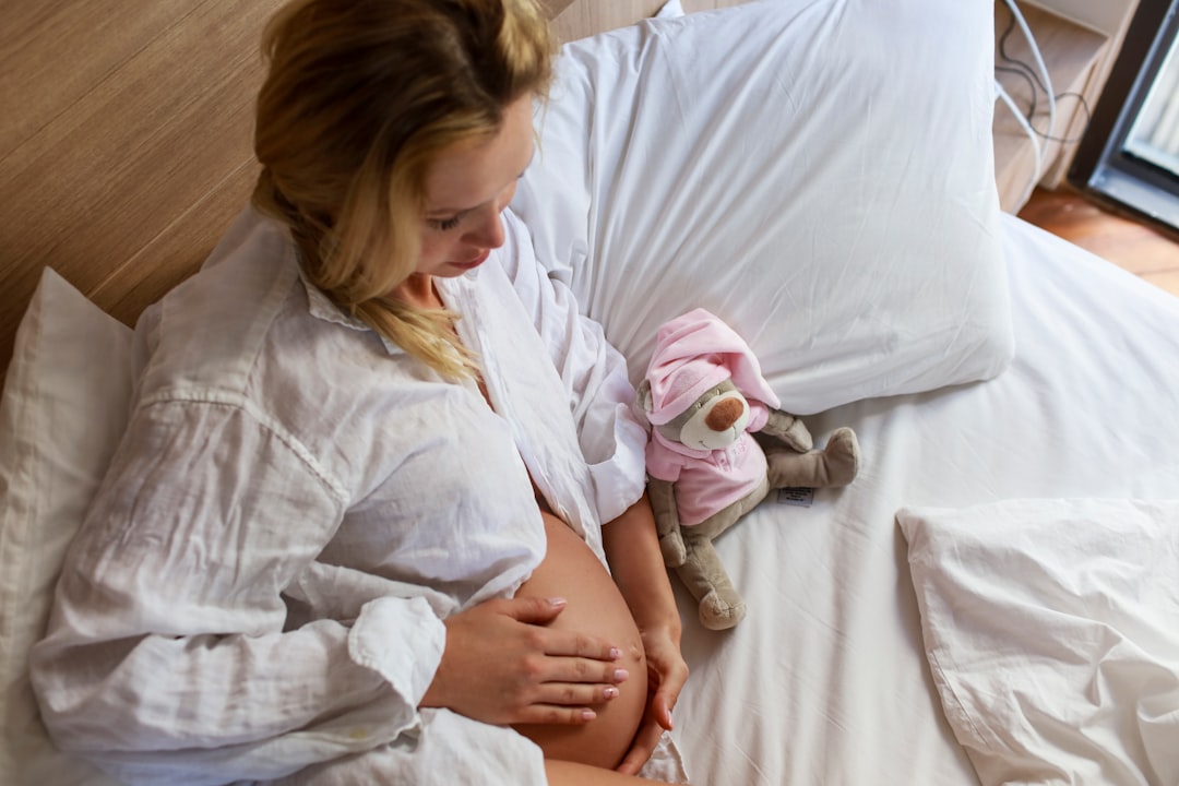 Photo pregnancy and baby carrier selection: newborn-friendly options